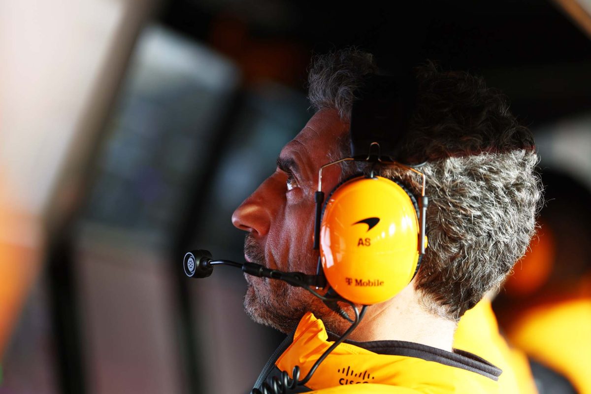 Stella bölcs vezetői hozzáállása: „Csak akkor avatkozunk be, ha muszáj”