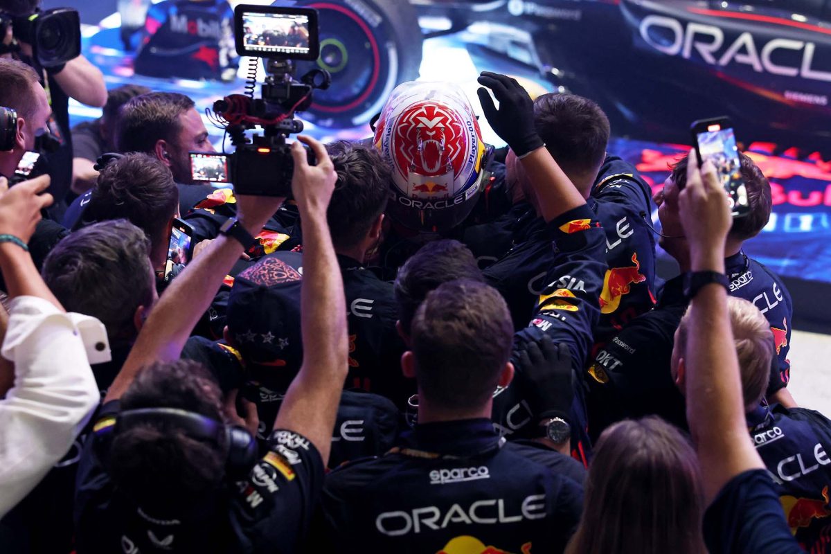 Agyát vereség nélkül kezeli Verstappen