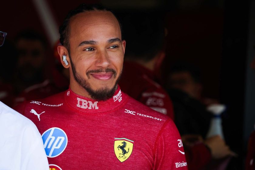 A Ferrari jövője: Hamilton szerint személyi változásokra van szükség 2026-ra