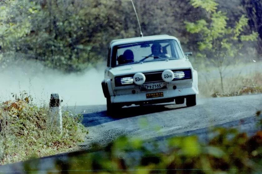 Adrenalindús kaland – Az autóversenyzők megelevenednek ebben a filmben!