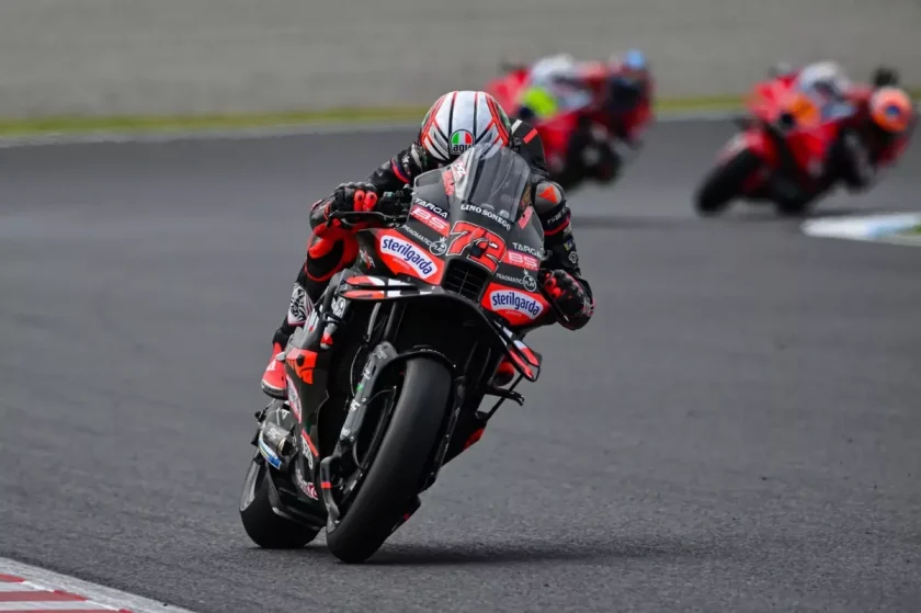 Könnyítés a versenyzőknek: elhalasztották az Aprilia és a Honda új elemének betiltását