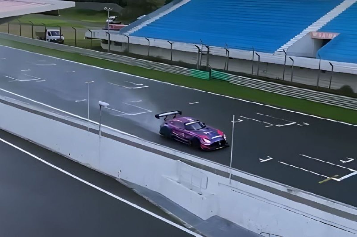 Bejelentés: Verstappen csapata leszerződött a Mercedesszel