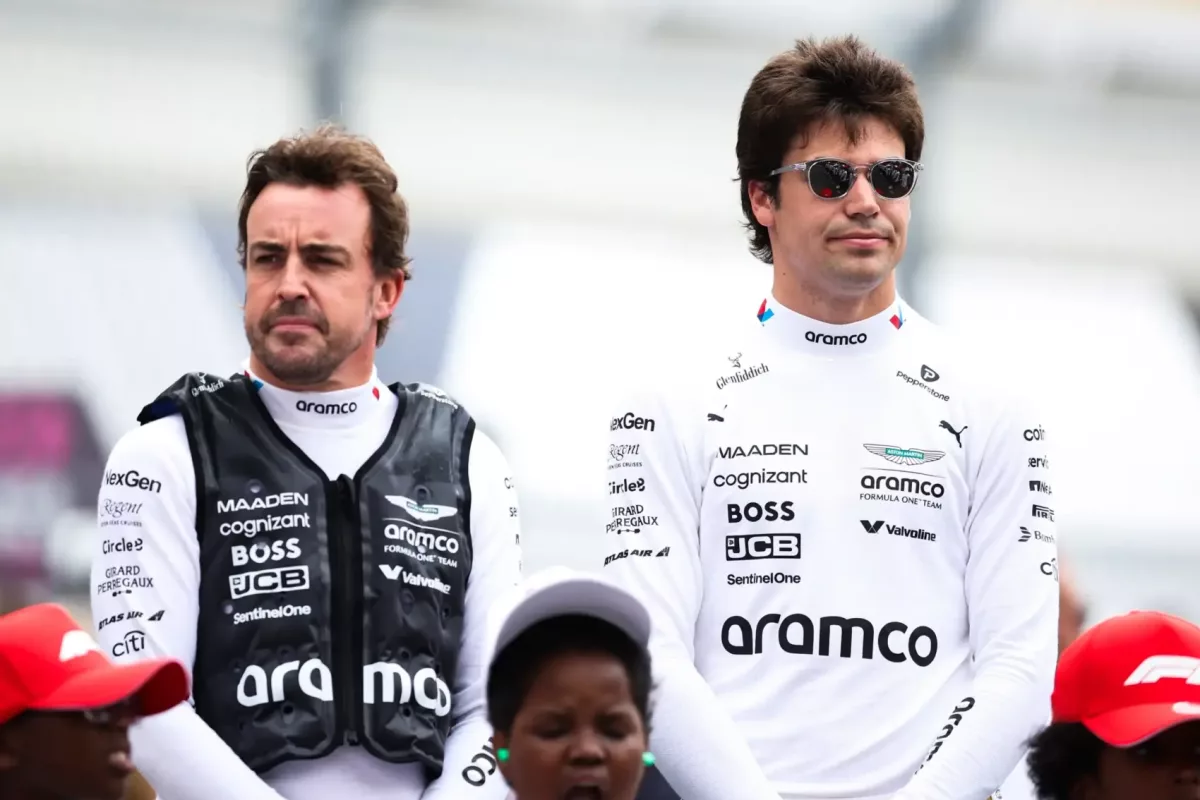 Az Aston Martin botrányba keveredett a Forma-1-ben: Alonso és Stroll miatt megbüntették a csapatot
