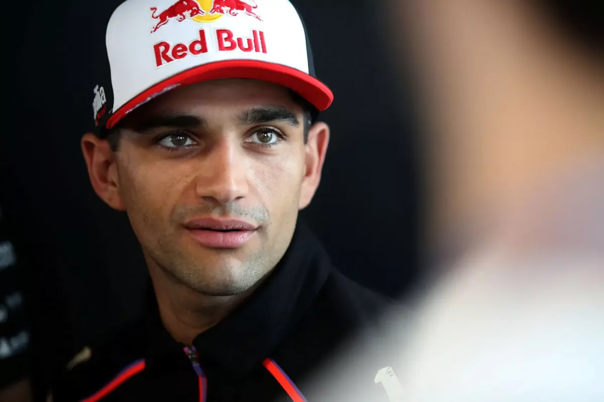 Továbbküzdeni a versenyszférán túl: Martín saját vállalkozást indított