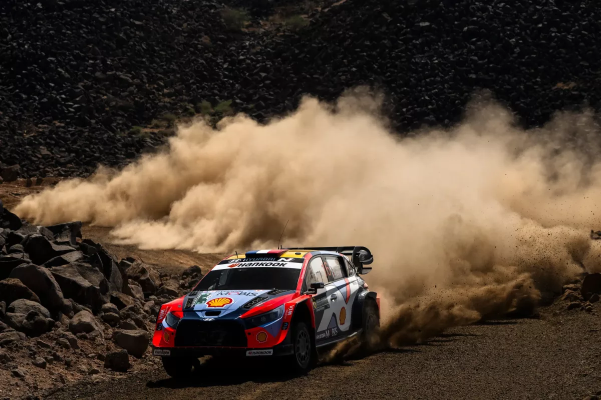 Az ifjú tehetség, Adrien Fourmaux: A világbajnoki cím közelében