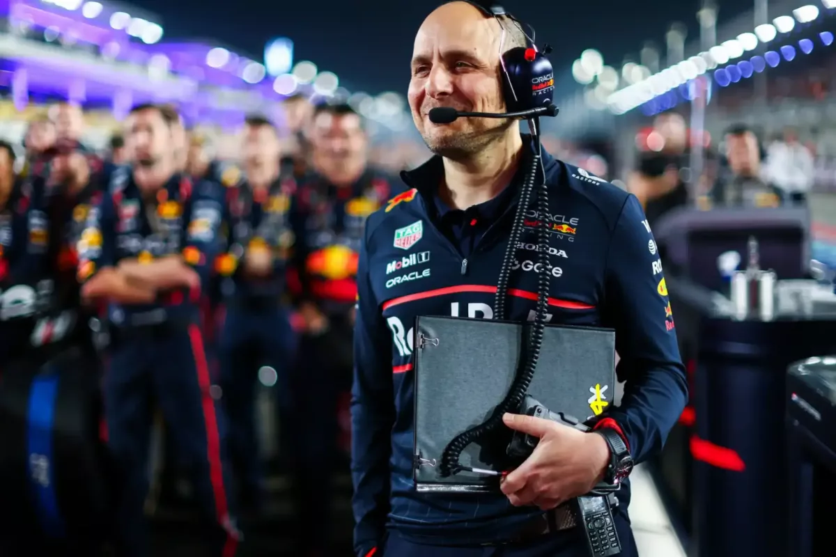 A Verstappen mérnökét híres F1-es csapattal is összekapcsolták az Aston Martin után
