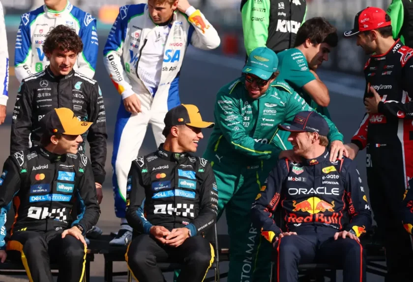 F1 Titánok Testrészei: Ismerd fel a versenyzőket a legapróbb jellemzőik alapján!