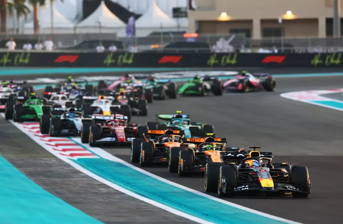 A Red Bull és Verstappen csalódást okozott Abu-Dzabi versenyén