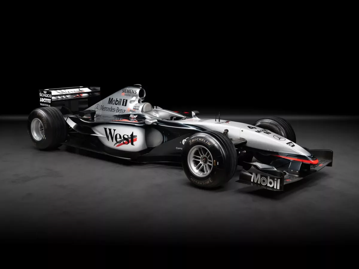 Legendás F1 autók elárverezésre kerülnek: Räikkönen és Coulthard McLarenjei milliókat érhetnek