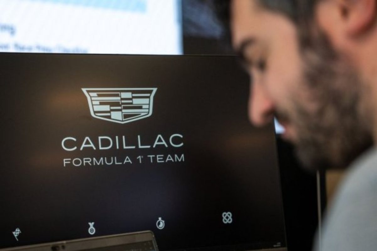 A Cadillac hatalmas összegeket költ az F1-es bemutatóra – Megéri nekik?