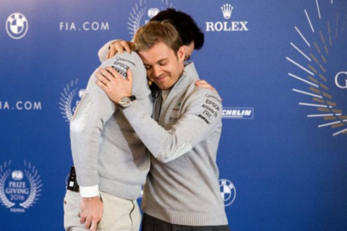 Világváltó Bejelentés: A Retro Meghatározó Hatása