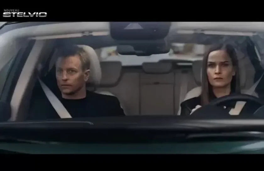 A bevállalós Minttu Räikkönen után egy újabb F1-es pilóta párja hódít