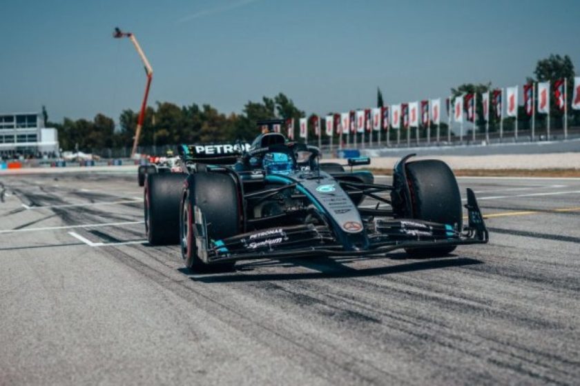 Vissza a versenypályára: az új F1-es motor gyorsításától turbólyuk is kinyílik