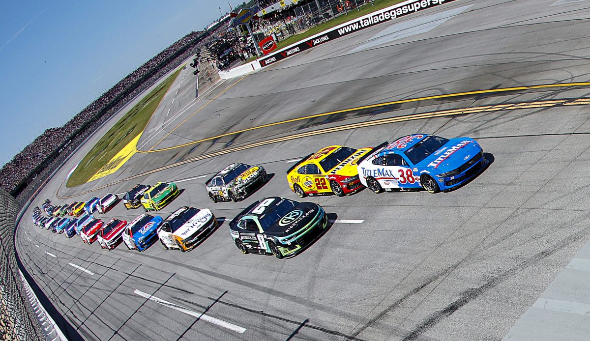 Sorozatos veszteségek a NASCAR Cup-csapatnál: Mire van szükség a fordulathoz?