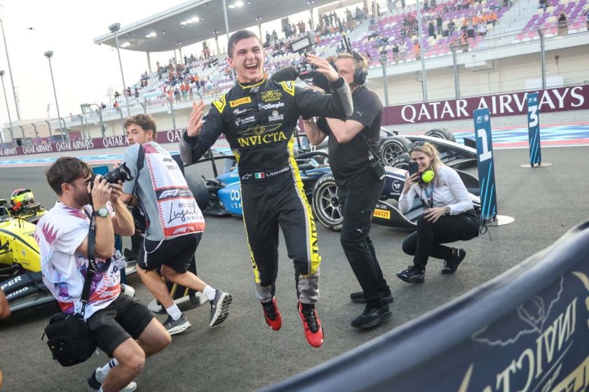 F2-es Bajnokként Az F1 McLaren tartalékosa lett az idén