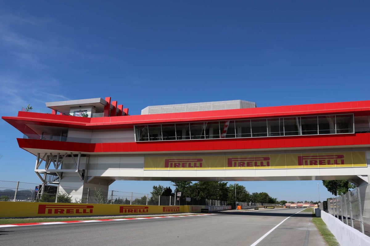 Versenyre készül a motorok döntő próbája Barcelonában