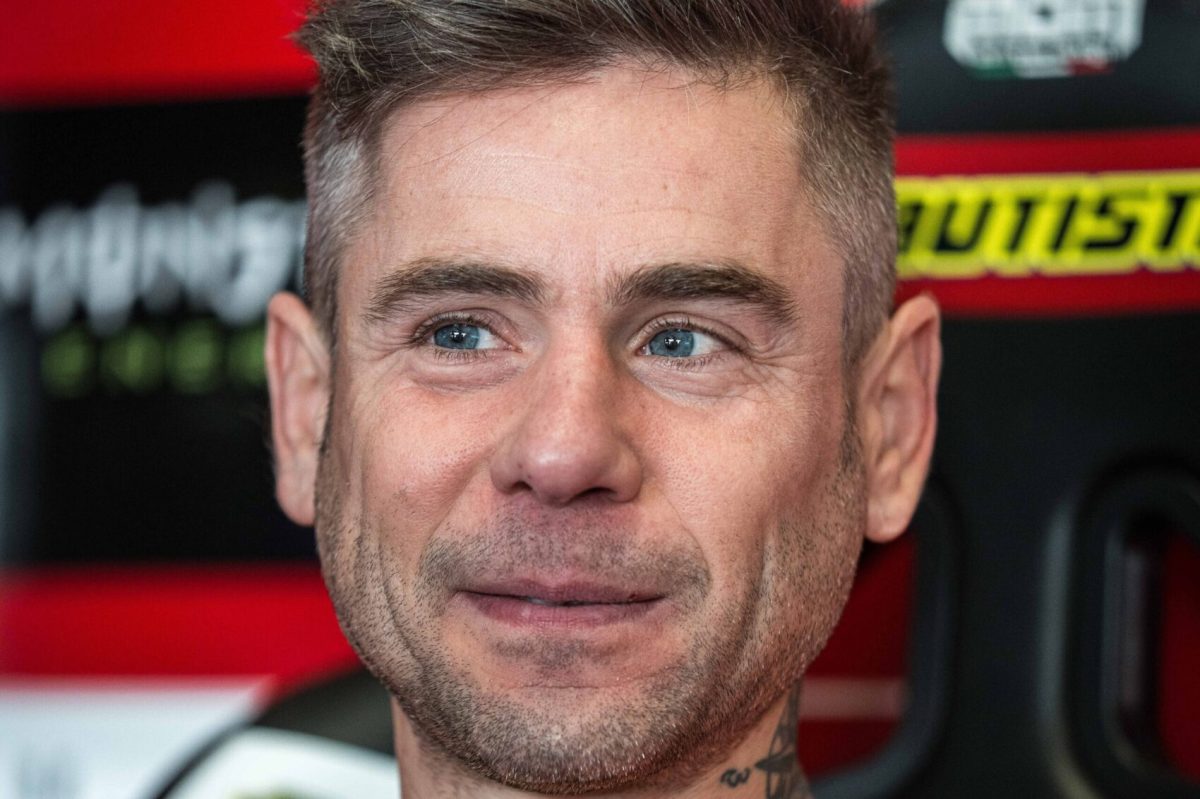 A Hondához való visszatérés útjába áll Martín