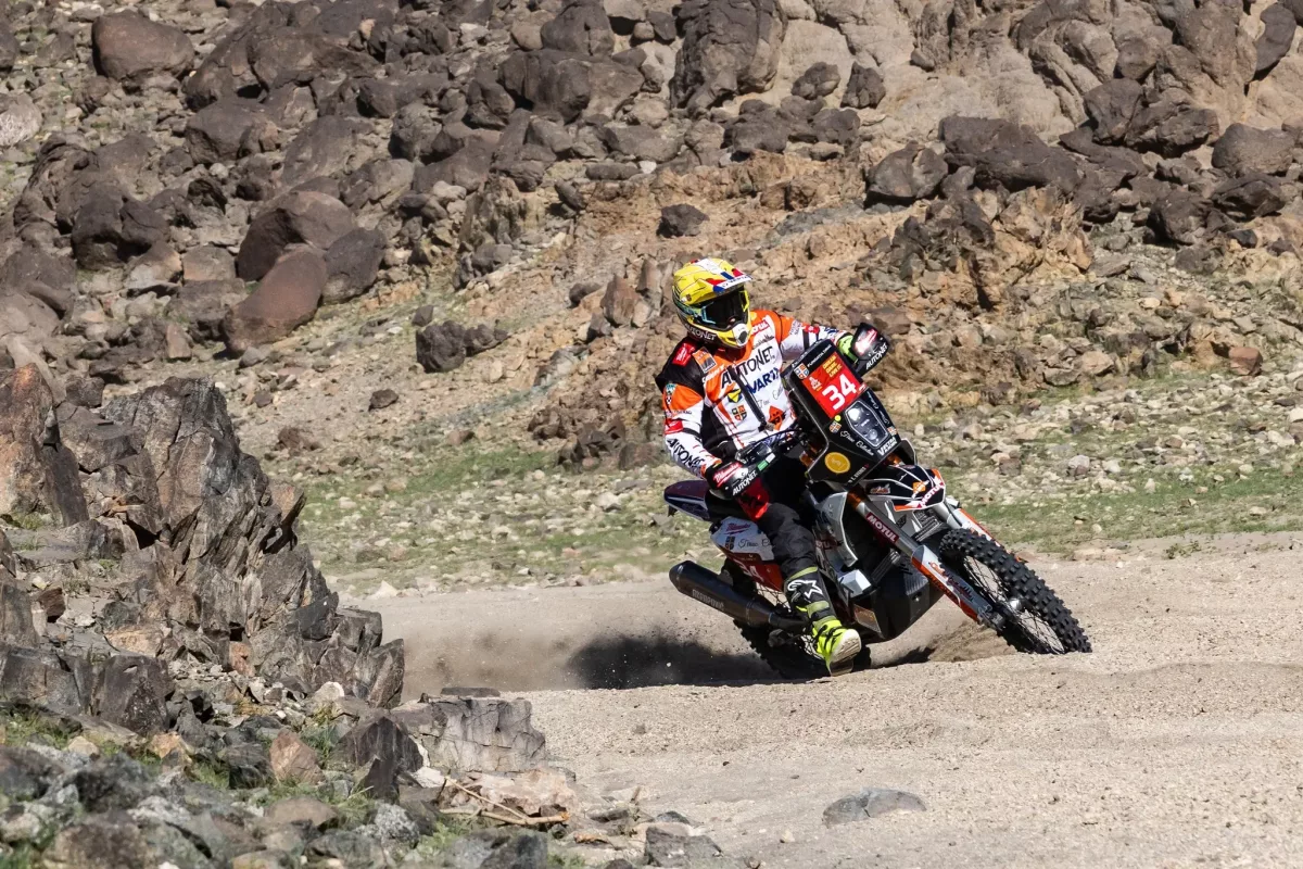 Vizsgálat alatt Branch részsikere, Gyenes kategória 10. a Dakar első szakaszán