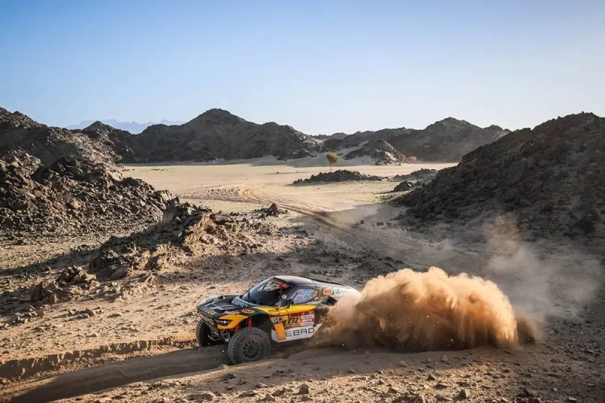 A természet festői szépségében járó Dakar mezőny: a harmadik szakasz kihívásai