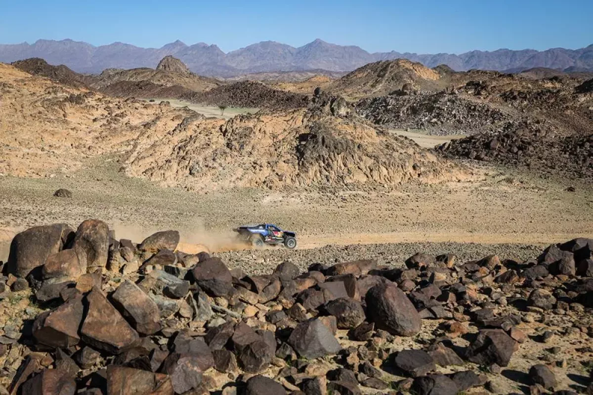 Dakar Prológ: Canet rekordot dönt, kettős Ford-siker az autósok mezőnyében