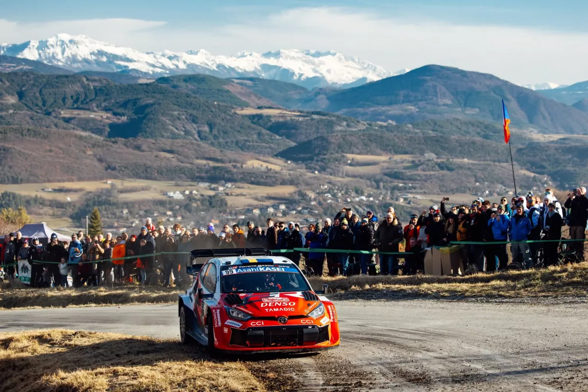 Az „Inkognitóban Győző Ogier és a Vezető Solberg: A Monté Nullája