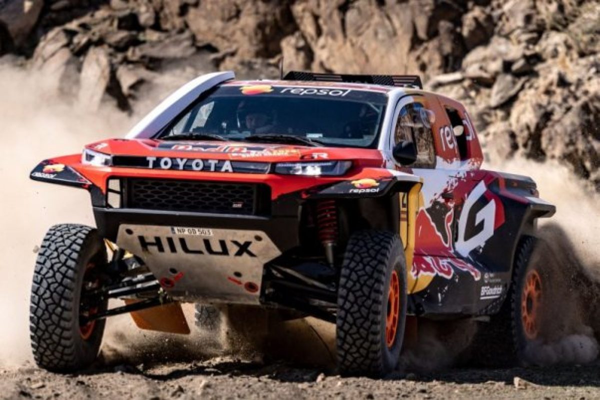 Kegyetlen verseny Dakarban: Toyota és Ford csapatok drámai sorsa