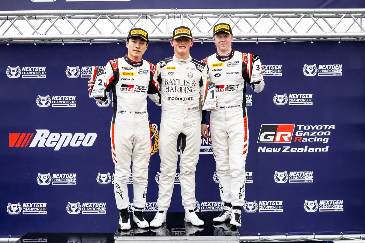 Rovanpera villant az esőben Új-Zélandon: Az első dobogó sikere