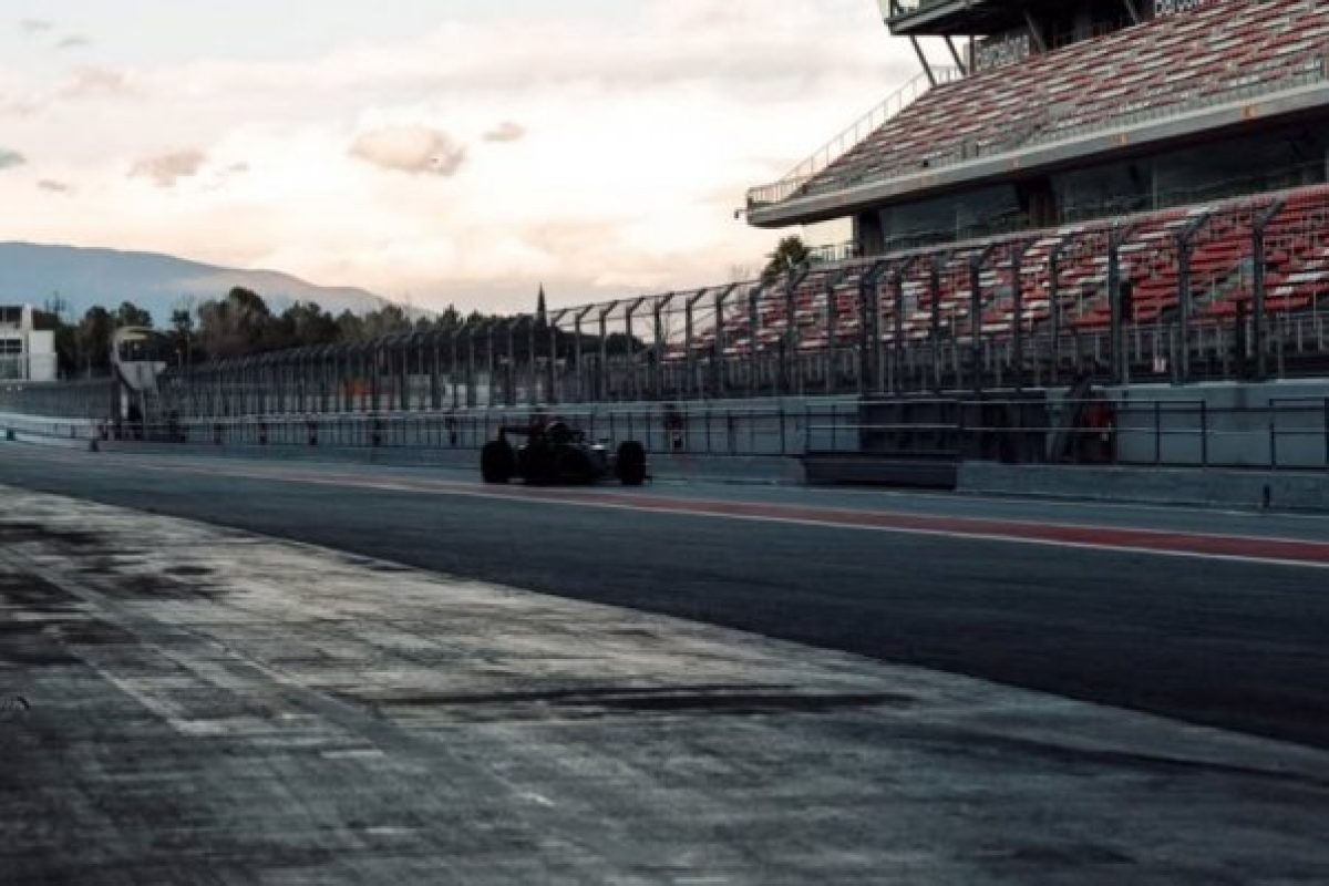 Az F1-es Audi bemutatása képek és videók segítségével