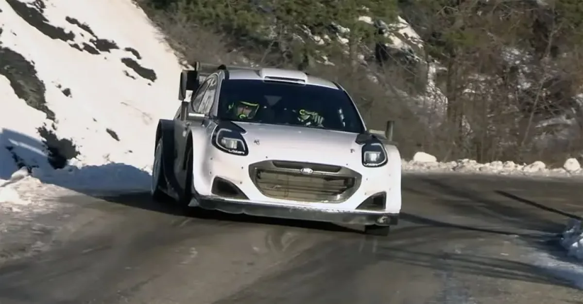 Bajnoki újonc árokba hajtott az első tesztjén a WRC-ben