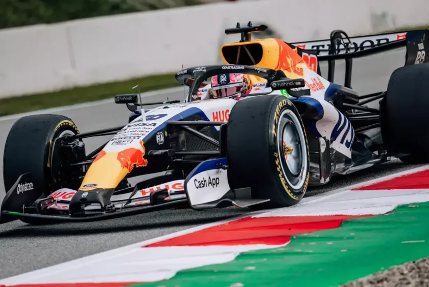 Az új F1-es autók lenyűgöző sebességének és kiszámíthatóságának hatása: Russell méltatlankodva állapítja meg, hogy sosem látott ilyet