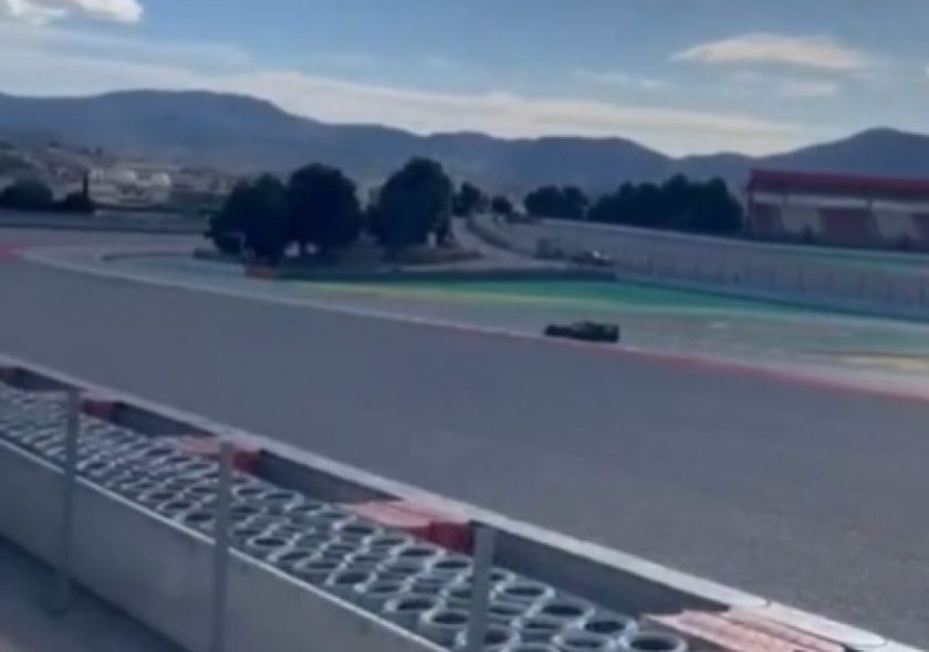 Audi történelmi lépést tesz az F1-be való belépéssel: Itt az első F1-es autójuk a pályán!