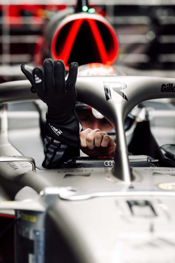 Képes beszámoló Barcelonai F1-es tesztről: Az élő cselekmény a 5. nap