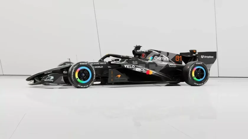 Különleges megjelenéssel leplezte le a McLaren új F1 autóját – fotók a premierről