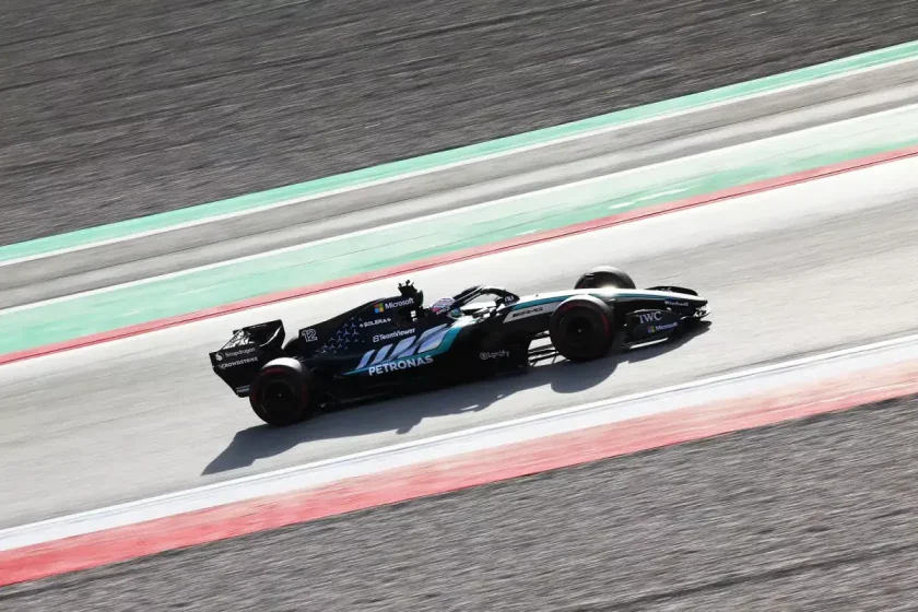 A Mercedes egyedi megoldása: a versenytársakat leköröző innováció