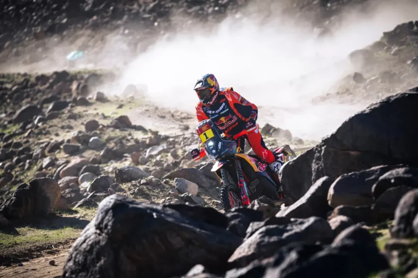 Sanders az élre állt a Dakar második szakasza után, Gyenes a 8. helyen a kategóriában