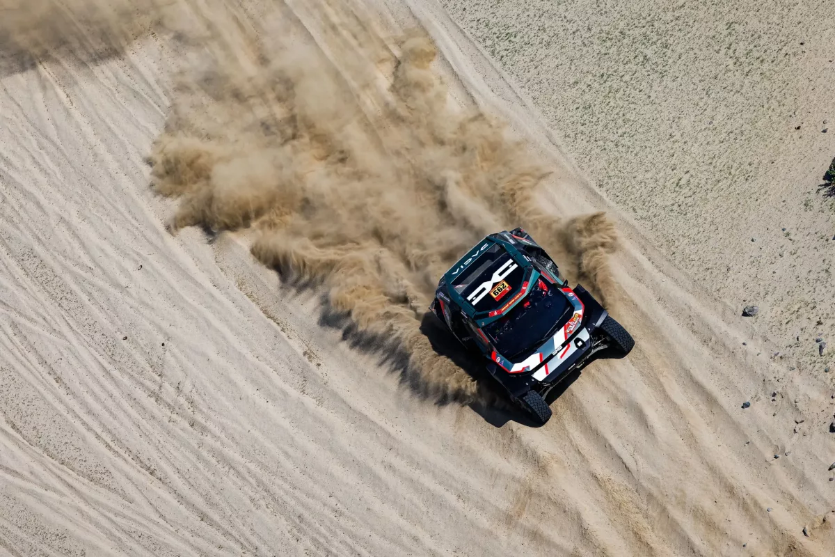 Ötös Toyota-siker a Dakar második szakaszán, de Al-Attiyah vezet a Daciával