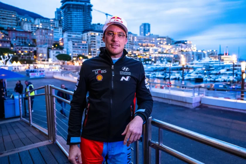 Neuville versenyre kész: Négy nagy riválissal szembenézve az idei WRC-szezonban