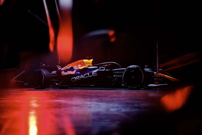 Hadjar és a Red Bull csapata vezet a barcelonai nyitónap délelőtti szakaszában