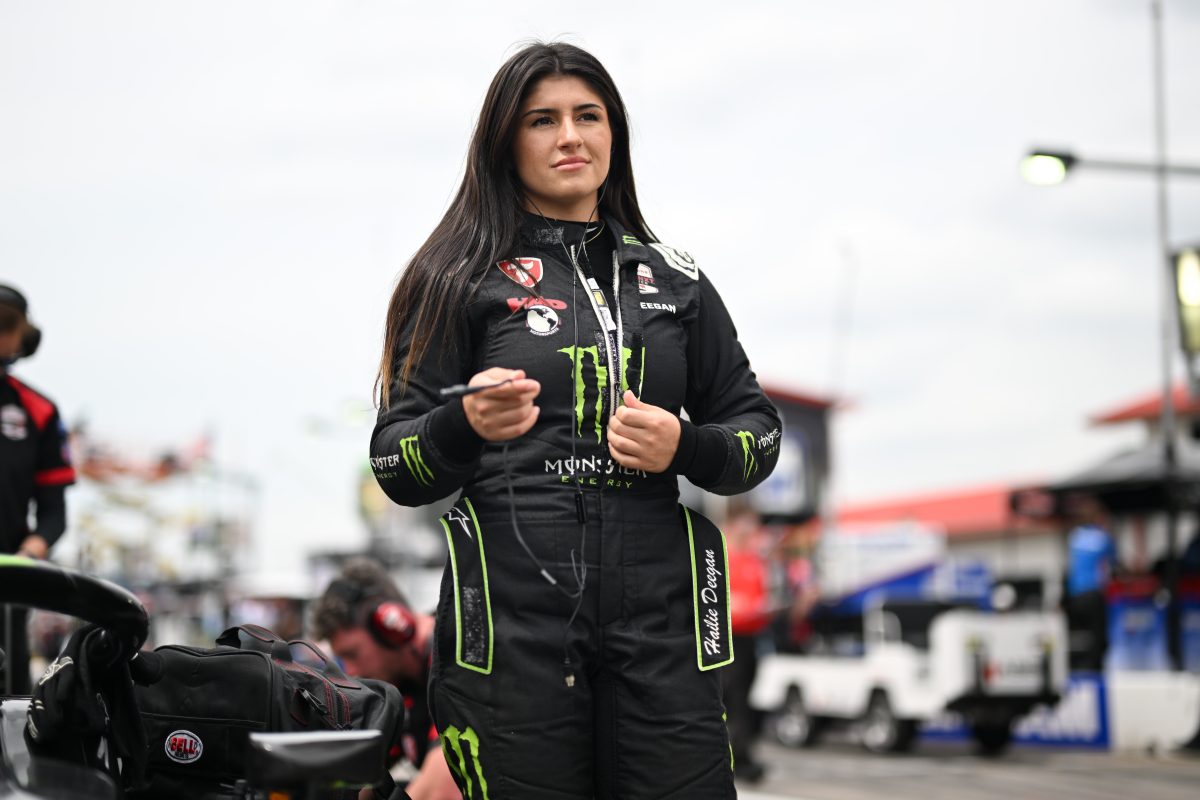 Vissza az alapokhoz: Hailie Deegan útja a versenyzői karrier megmentéséig