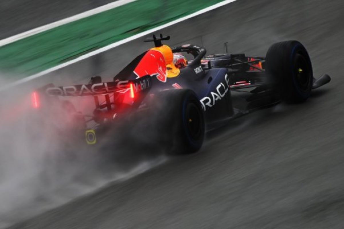 Az első baleset és visszajelzések: keddi F1-es hírek