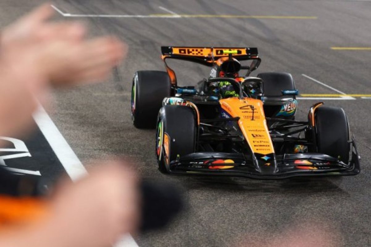 A Sorsfordító Pillanat, Amikor Norris Csodát Váltott a Futamon