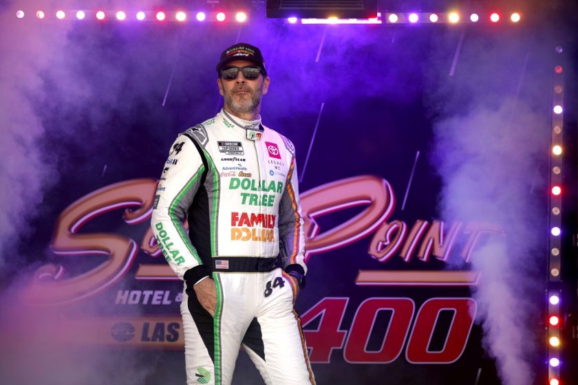 Jimmie Johnsonnak megkönnyebbülés: Daytona 500 kvalifikációjának fenyegetése megszűnt