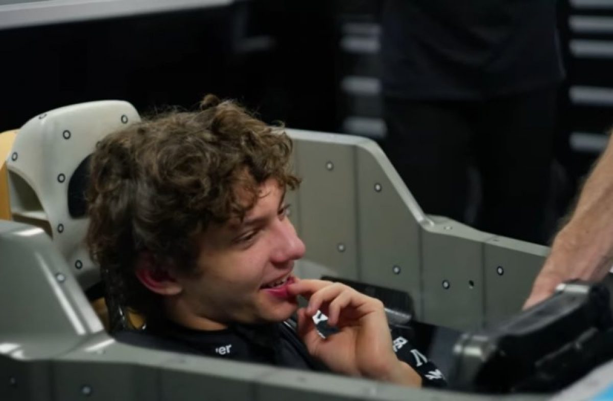 Videó: Antonelli üléspróbán járt a 2026-os F1-es Mercedesben