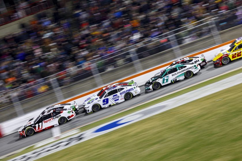 Versengés a változásokban: A Clash hétvége izgalmai új formátummal