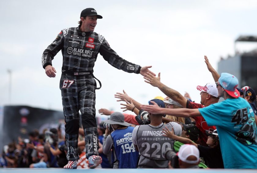 Travis Pastrana visszatérésével még izgalmasabb lesz a NASCAR versenysorozat!