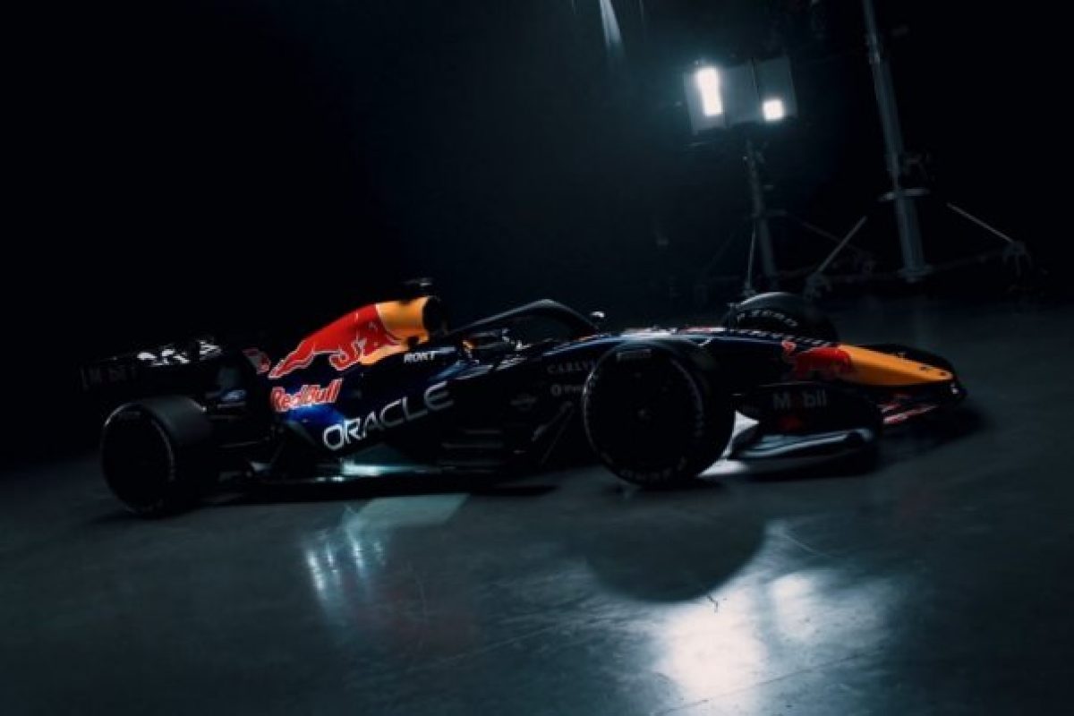 A Red Bull letette a 2026-os F1-es autó kártyáit az asztalra