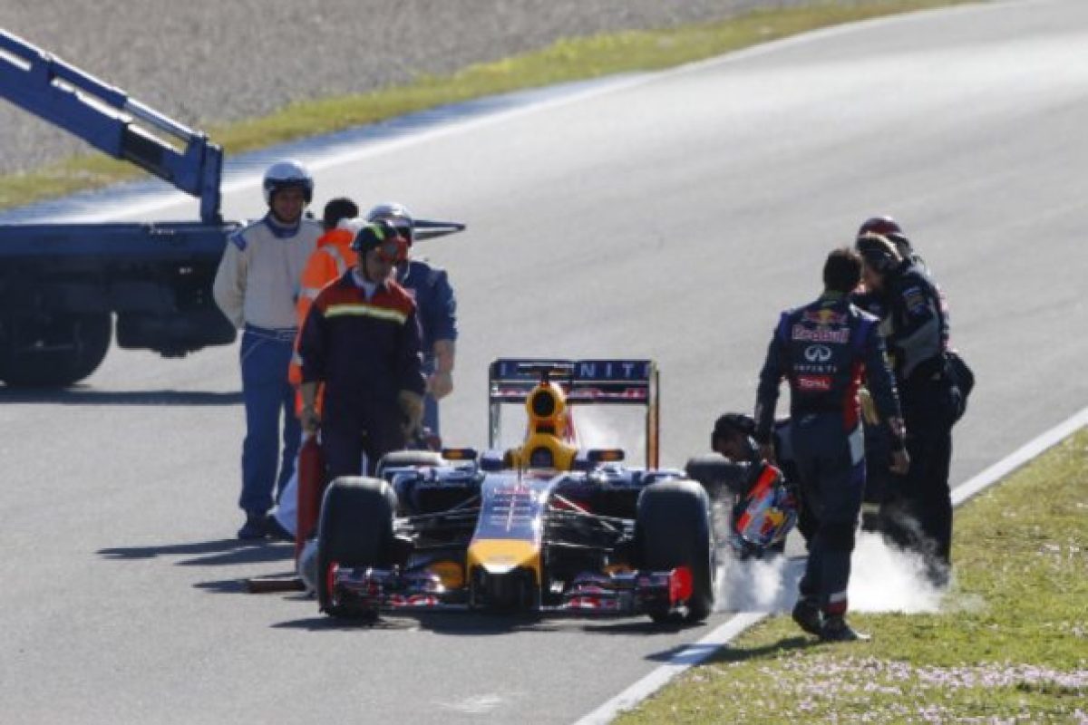 F1-Archív: Káosz és kihívások egy hibridéra bemutatásának első napján