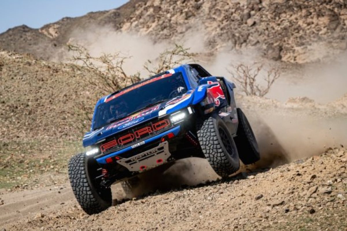 Dakar: Az öt Ford az első öt helyen