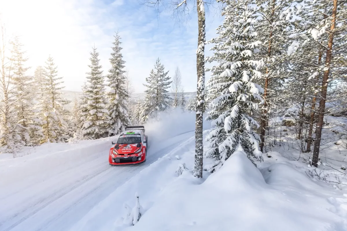 Evans uralja a Svéd Rallyt, de még nem dőlt el a küzdelem