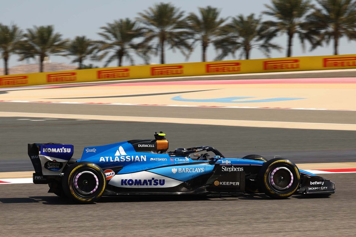 Sainz megosztotta gondolatait Alonssal a Williams és az Aston Martin helyzetéről